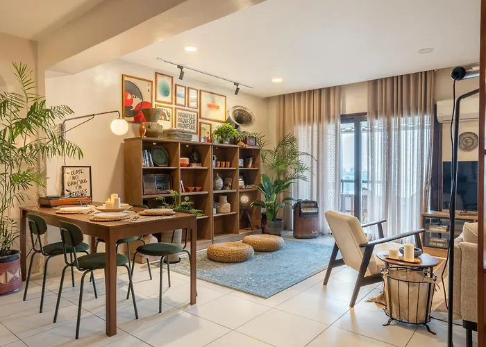 The Nile Vintage Haven